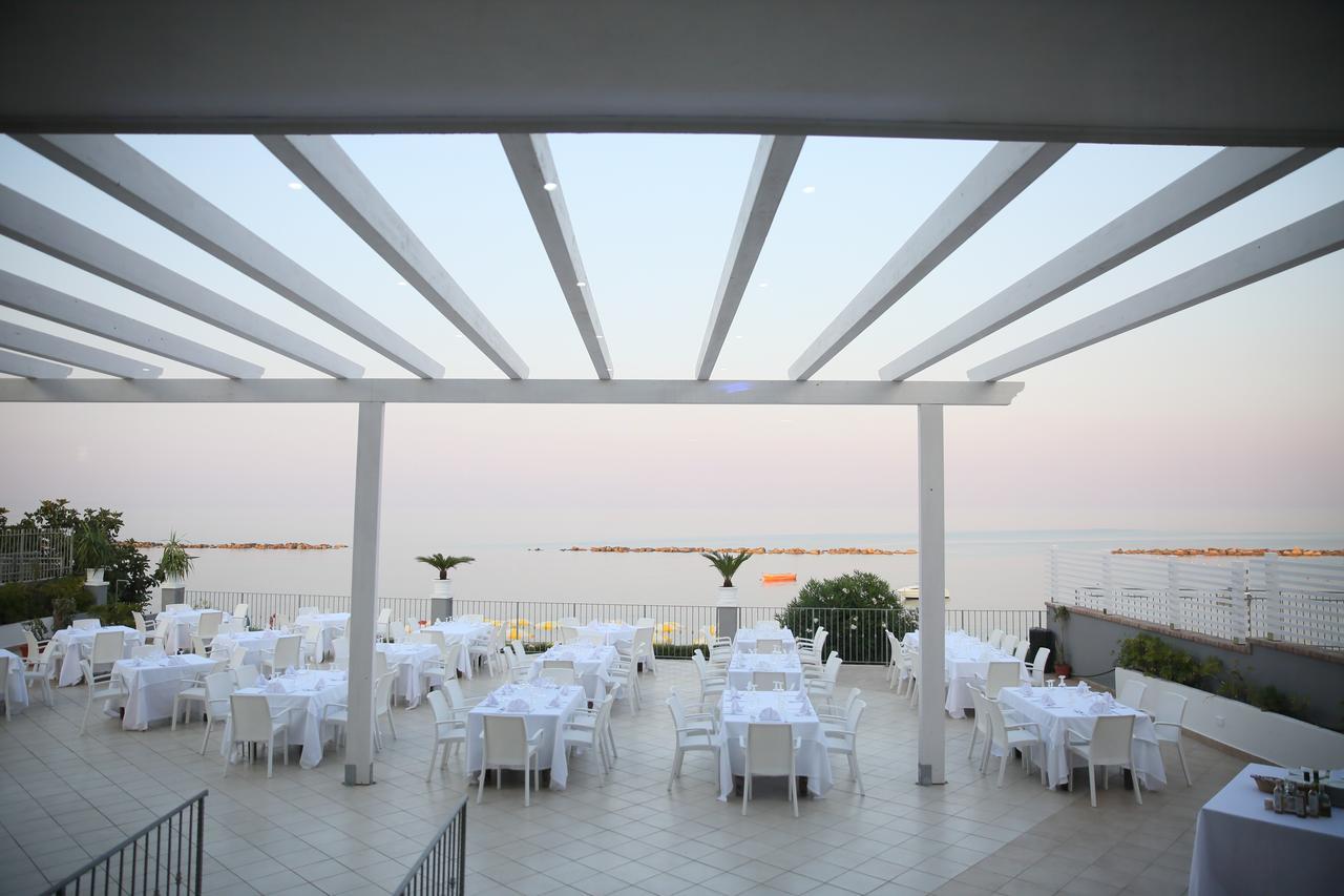 Hotel Dolce Stella Torre Melissa Exterior photo
